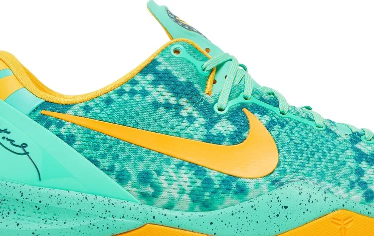 Limited Edition Nike Kobe 8 'Green Glow' Sneakers, Green