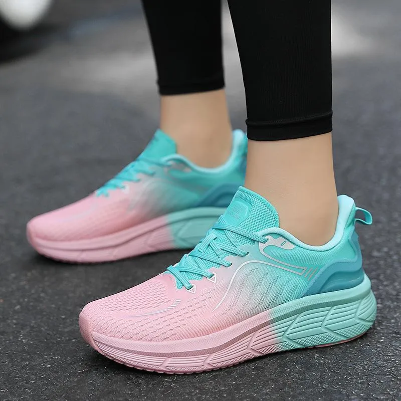 Women Lightweight mesh sneakers